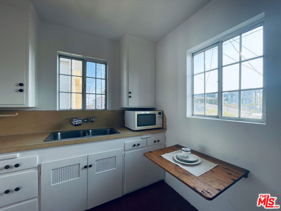2016 20th Street - Photo 10