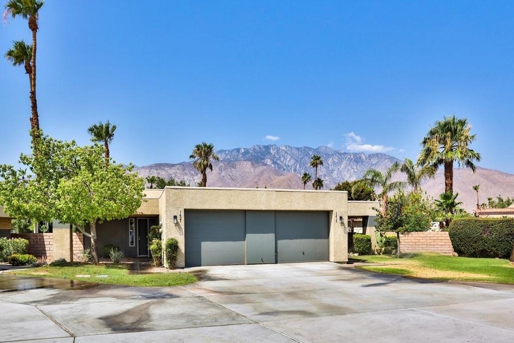 1421 Sunflower Circle N - Photo 36
