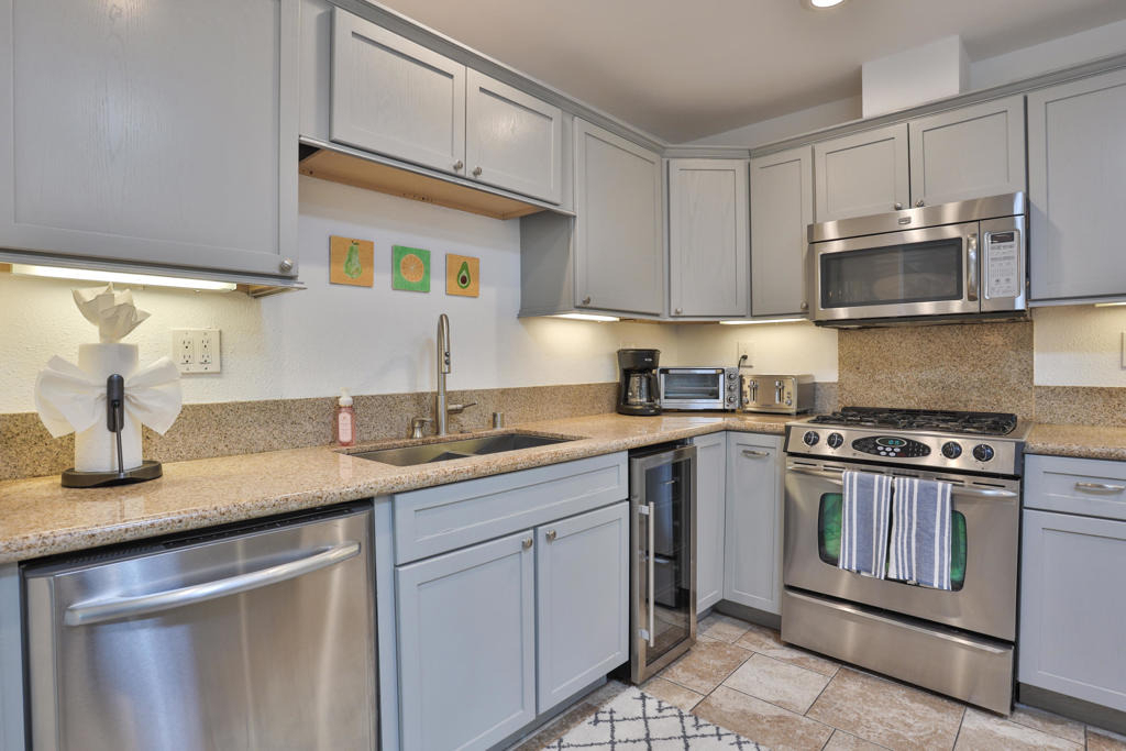 1421 Sunflower Circle N - Photo 9