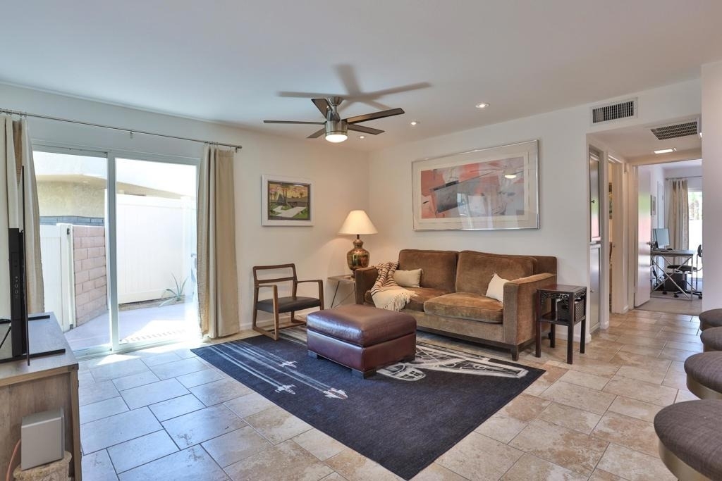 1421 Sunflower Circle N - Photo 18