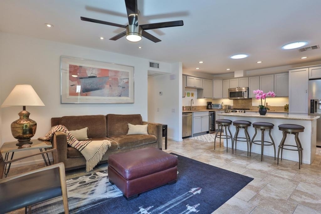 1421 Sunflower Circle N - Photo 4