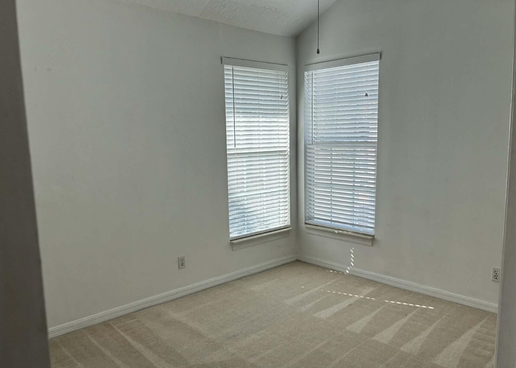1930 Westminster Circle - Photo 19