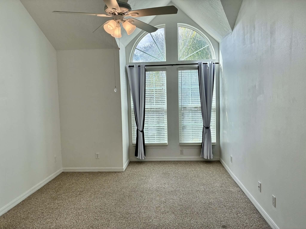 1930 Westminster Circle - Photo 16