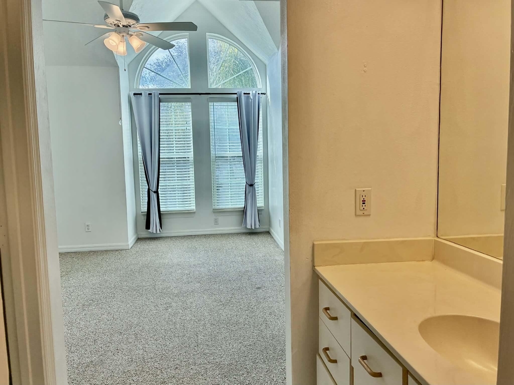 1930 Westminster Circle - Photo 15