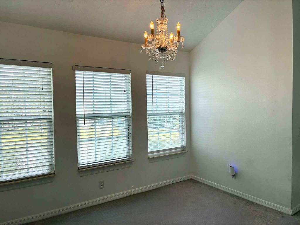 1930 Westminster Circle - Photo 6