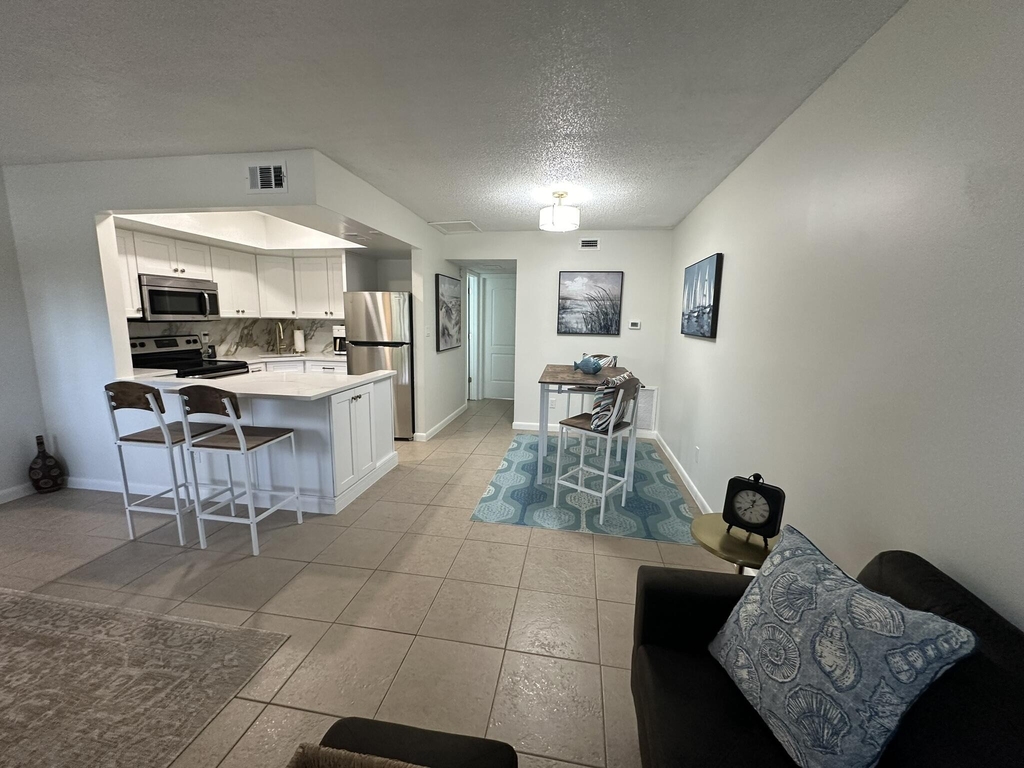 2319 Tamarind Drive - Photo 2