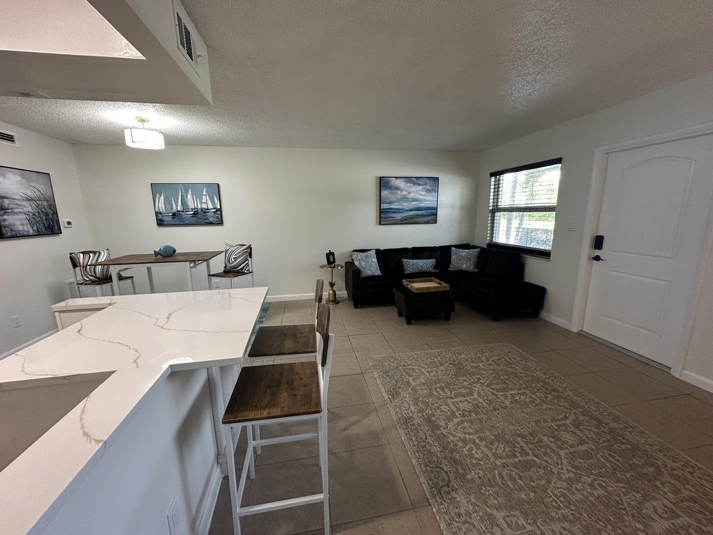 2319 Tamarind Drive - Photo 3