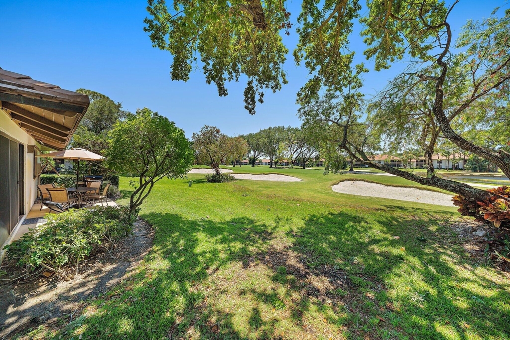 821 Club Drive - Photo 22