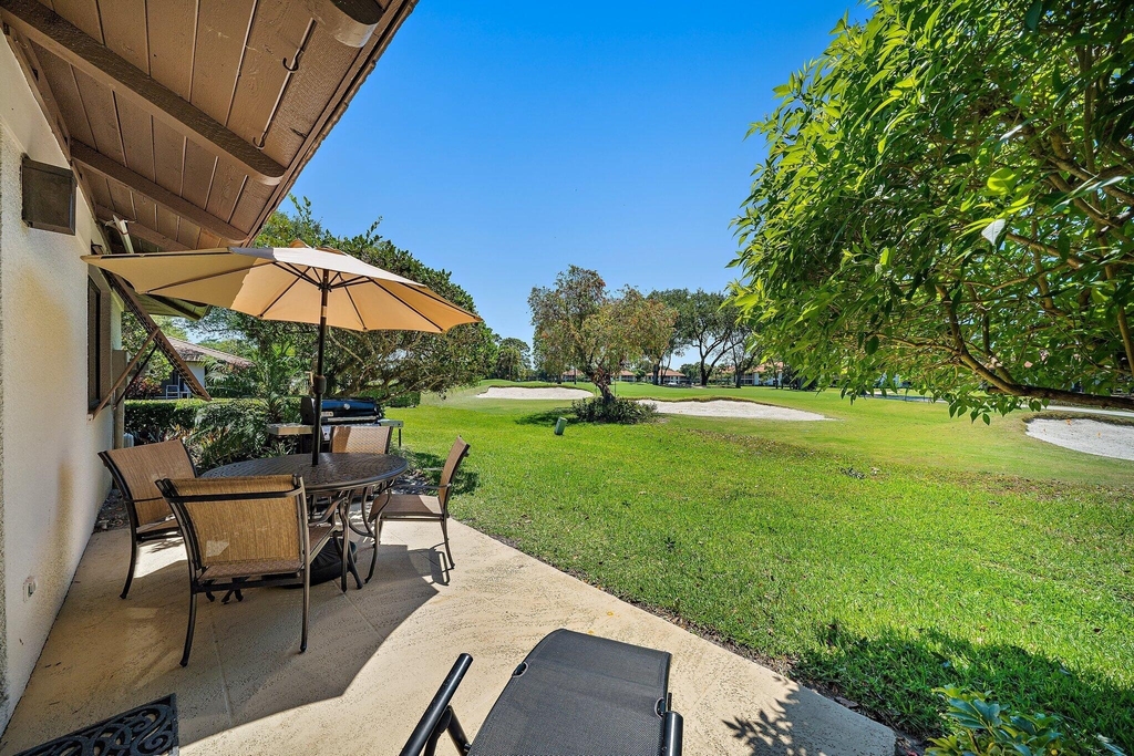 821 Club Drive - Photo 19