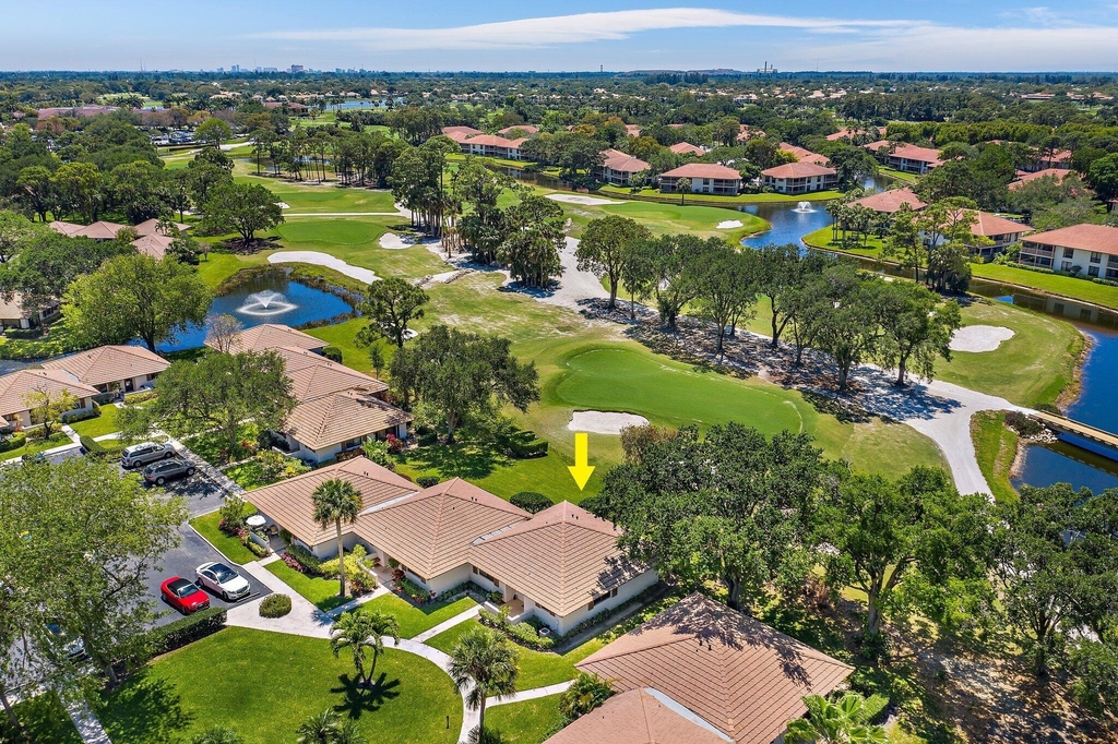 821 Club Drive - Photo 25