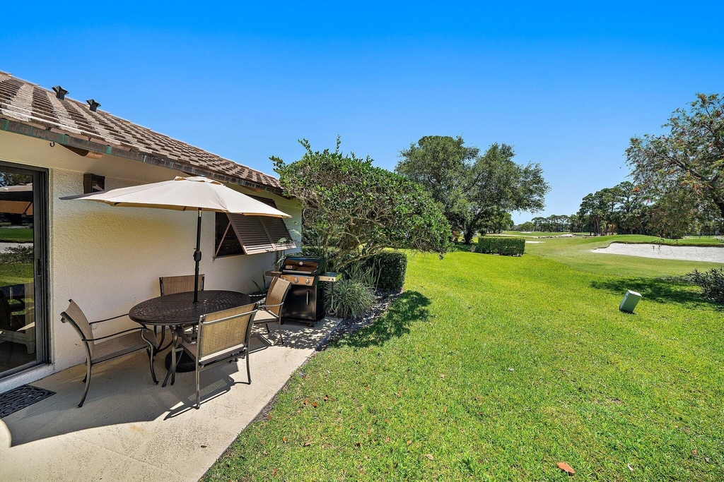 821 Club Drive - Photo 20