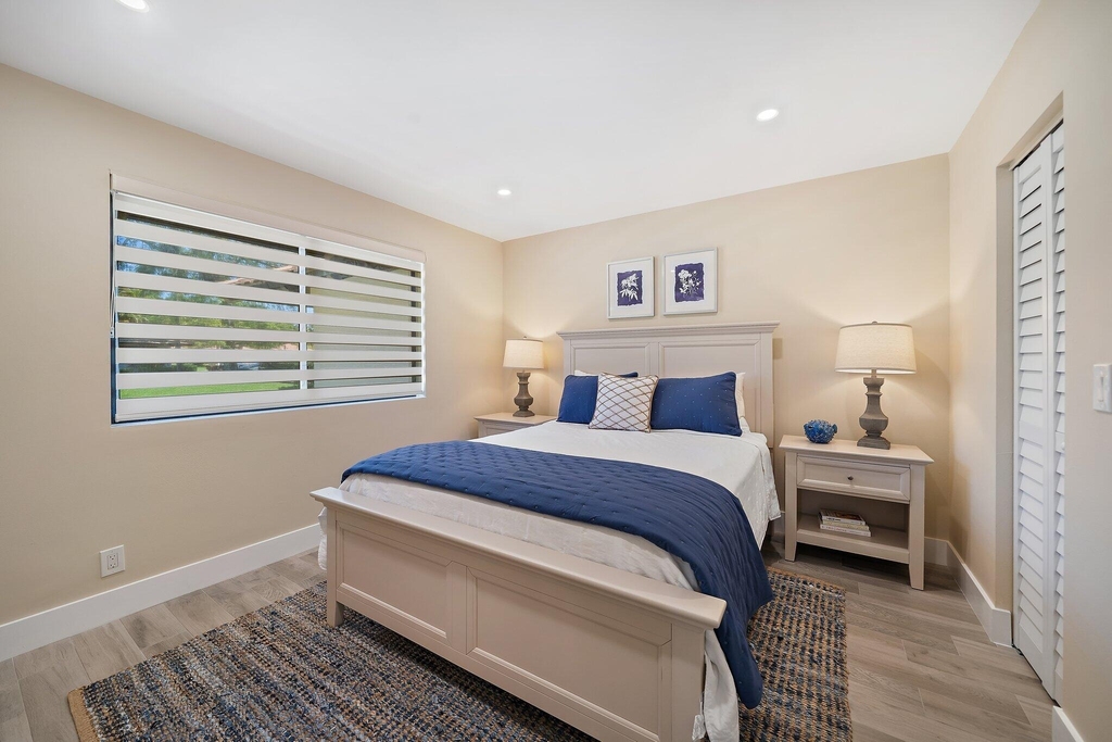 821 Club Drive - Photo 14