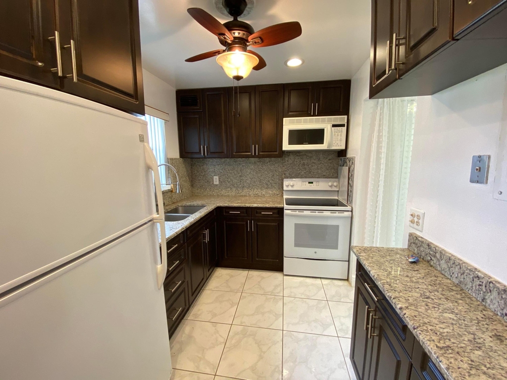 138 Lake Frances Drive - Photo 3