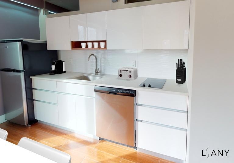 2330 Hoffman Street - Photo 6