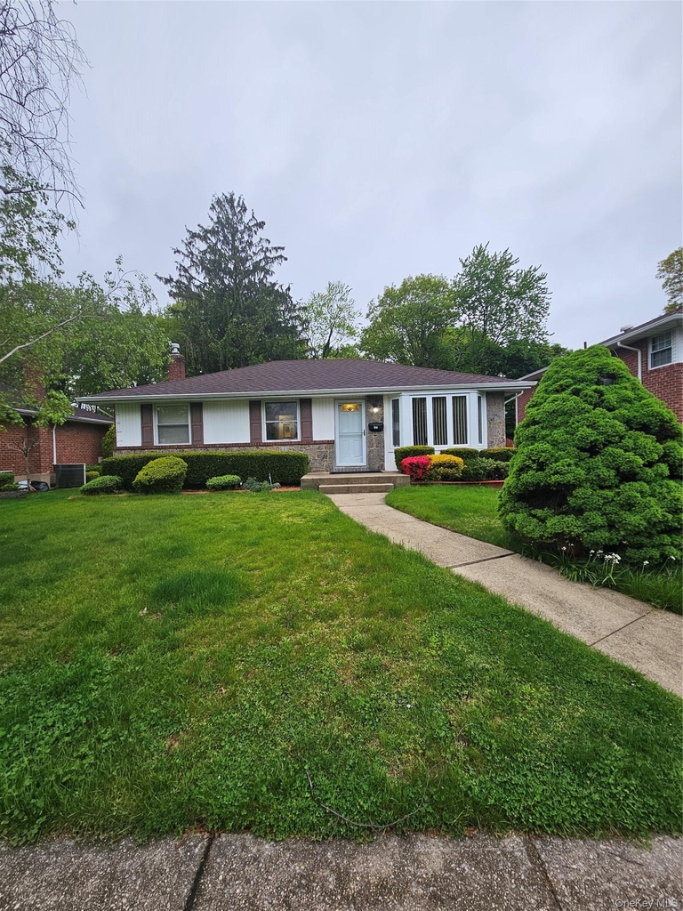 102 Birchwood Park Drive - Photo 1