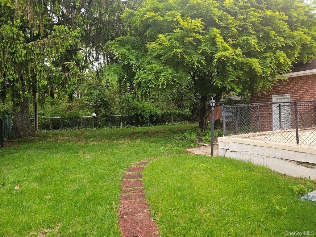 102 Birchwood Park Drive - Photo 23