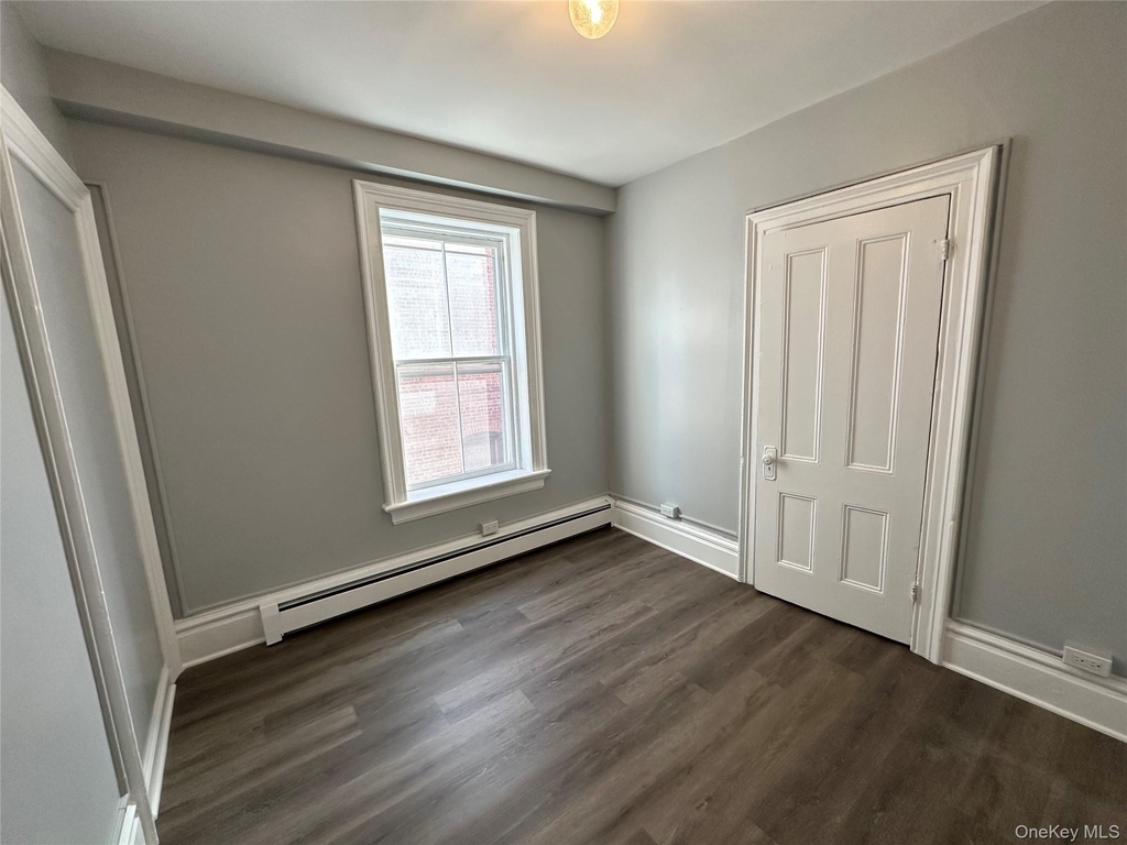 87 Broadway - Photo 27