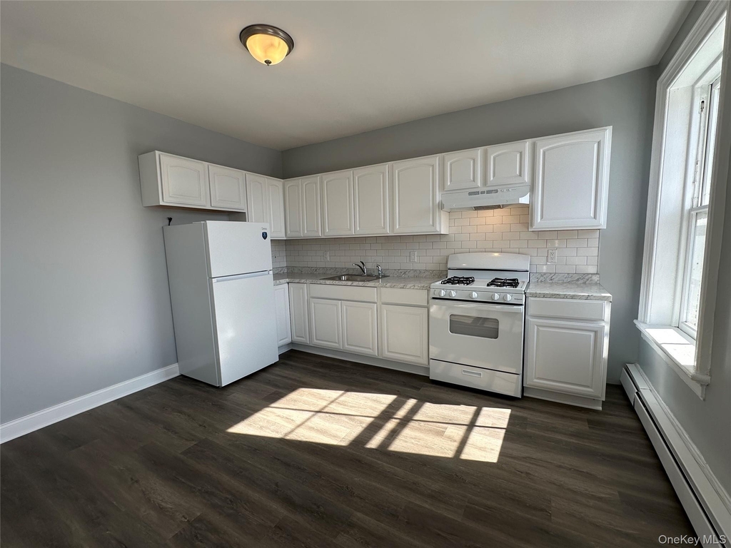 87 Broadway - Photo 6
