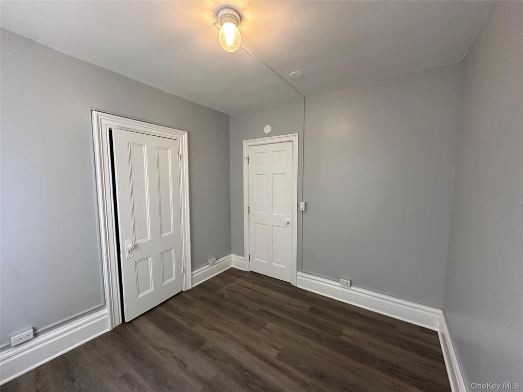 87 Broadway - Photo 28