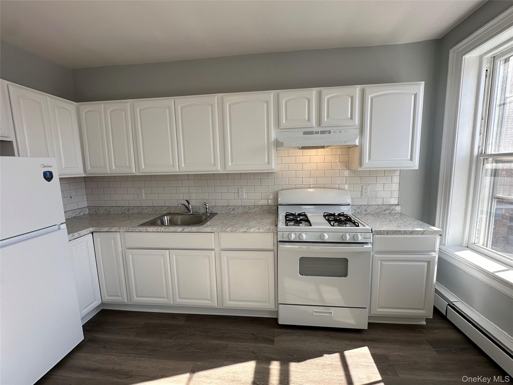 87 Broadway - Photo 5