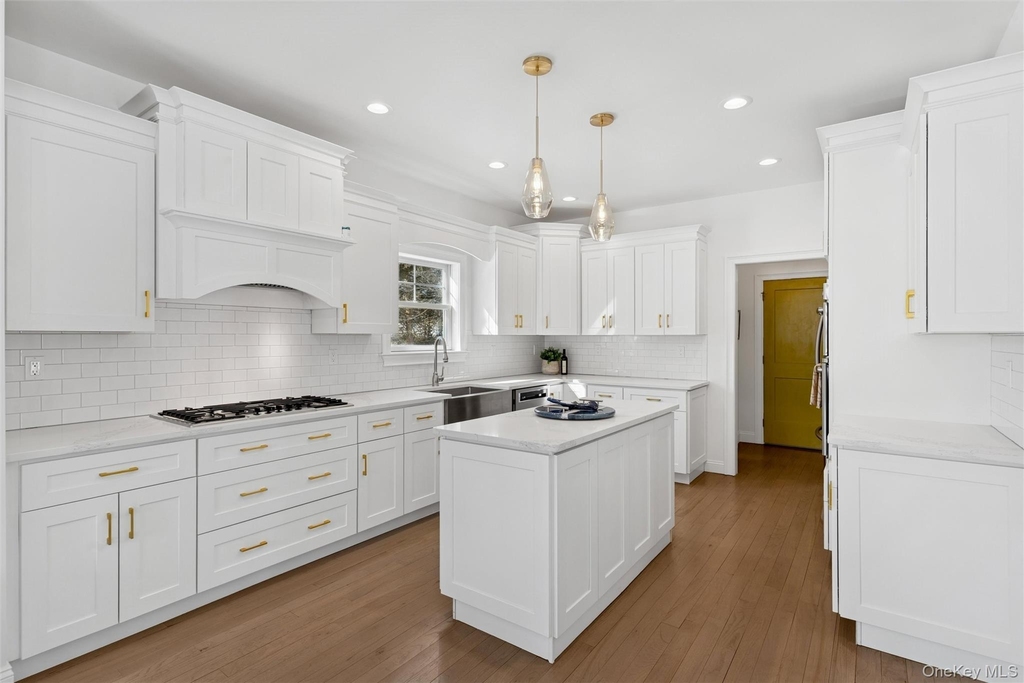 1510 Maple Lane - Photo 4