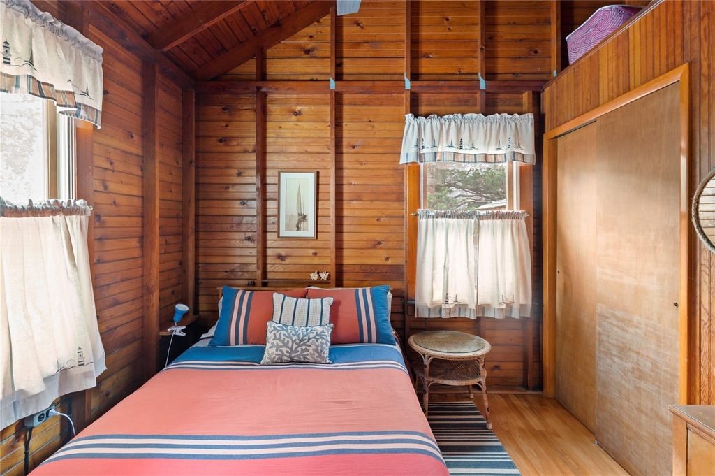 760 Surf Road - Photo 8