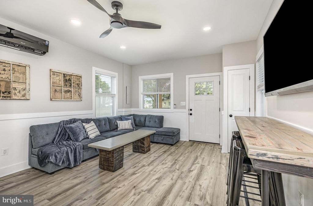 530 Monroe Bay Avenue - Photo 4