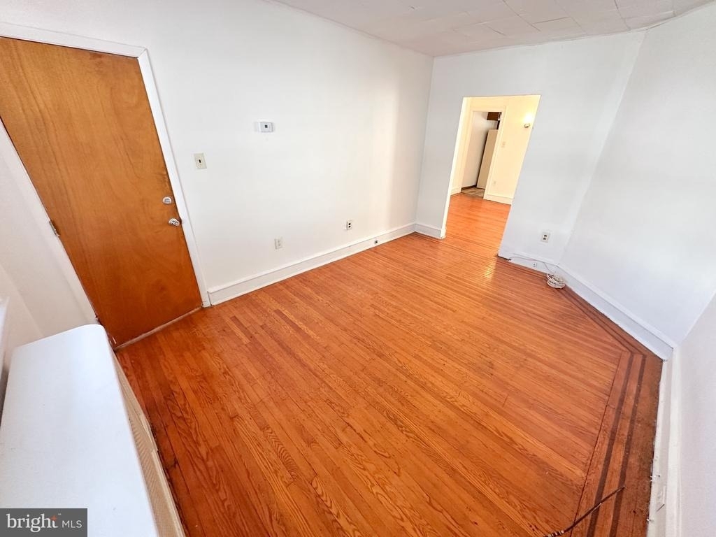 148 W Spencer Street - Photo 6
