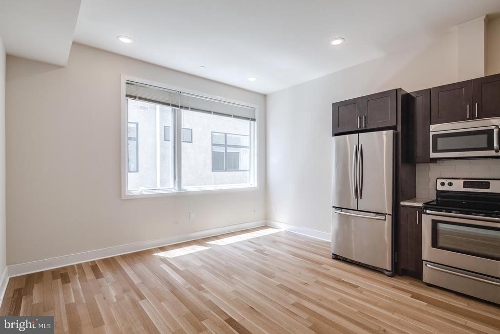 1430 South Street - Photo 2
