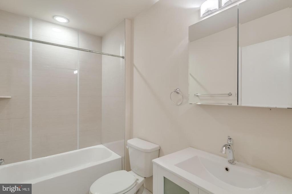 1430 South Street - Photo 5