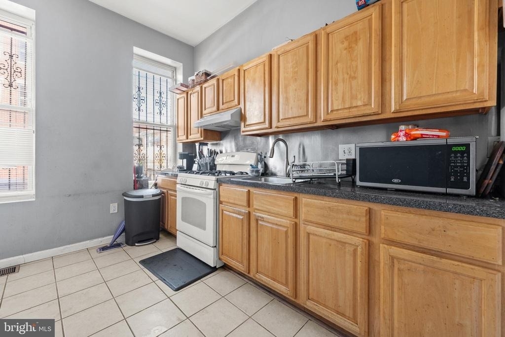 1319 N 19th Street - Photo 4