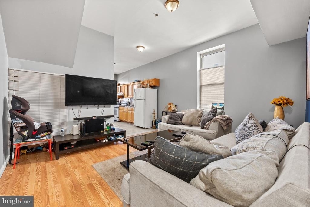 1319 N 19th Street - Photo 6