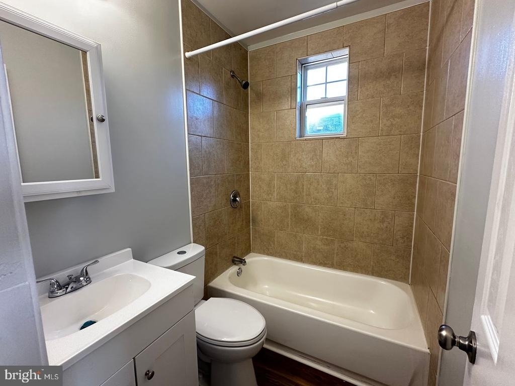 4632 Hillside Road Se - Photo 16