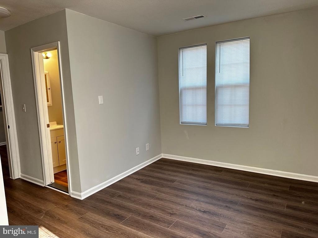 4632 Hillside Road Se - Photo 12