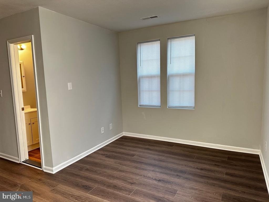 4632 Hillside Road Se - Photo 11