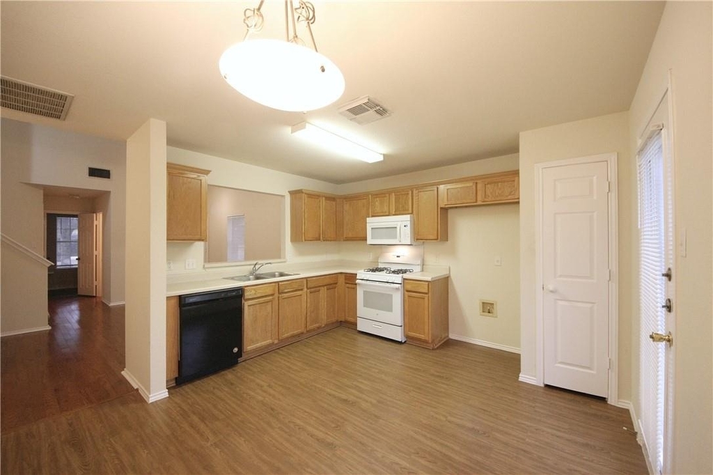 3933 Upper Passage Ln - Photo 3