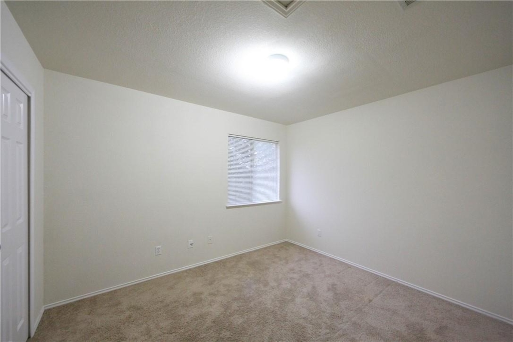 3933 Upper Passage Ln - Photo 15