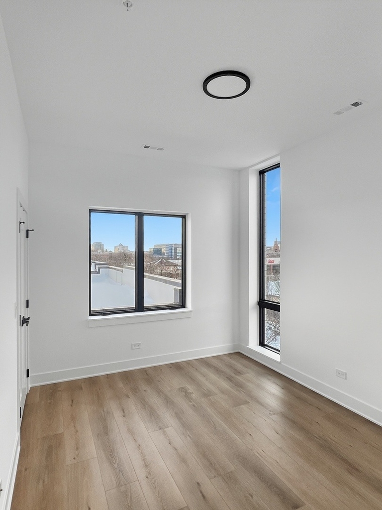 1304 S Ashland Avenue - Photo 4