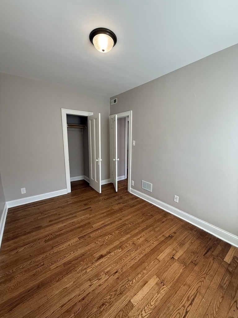 3901 W Division Street - Photo 5