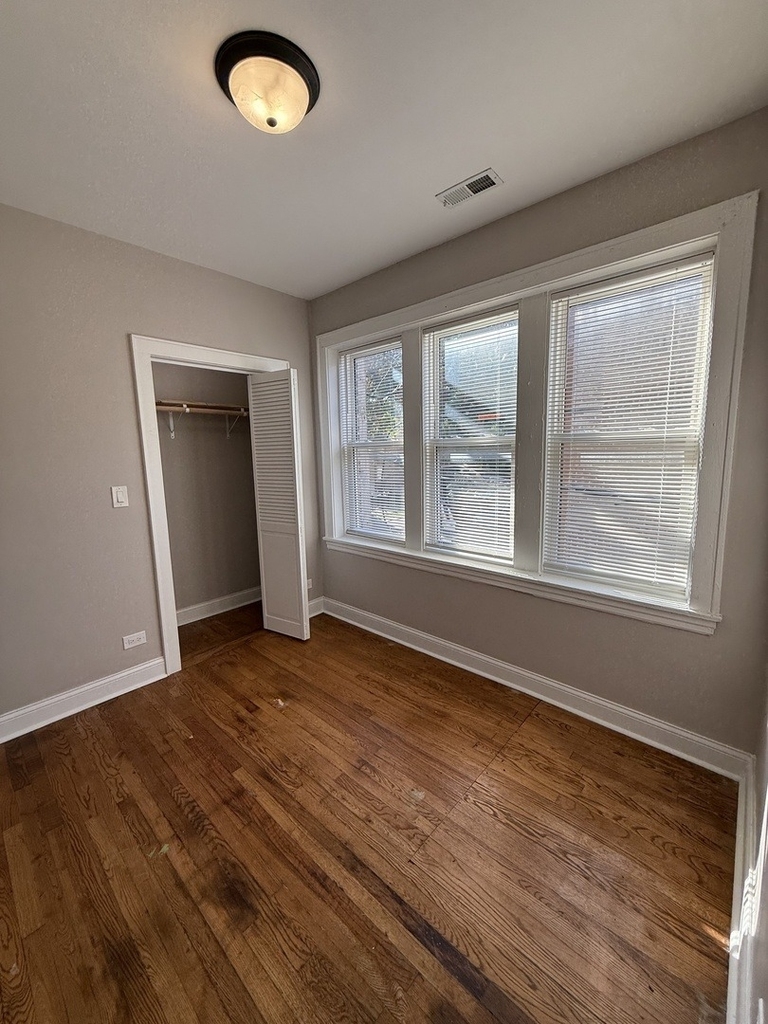 3901 W Division Street - Photo 7