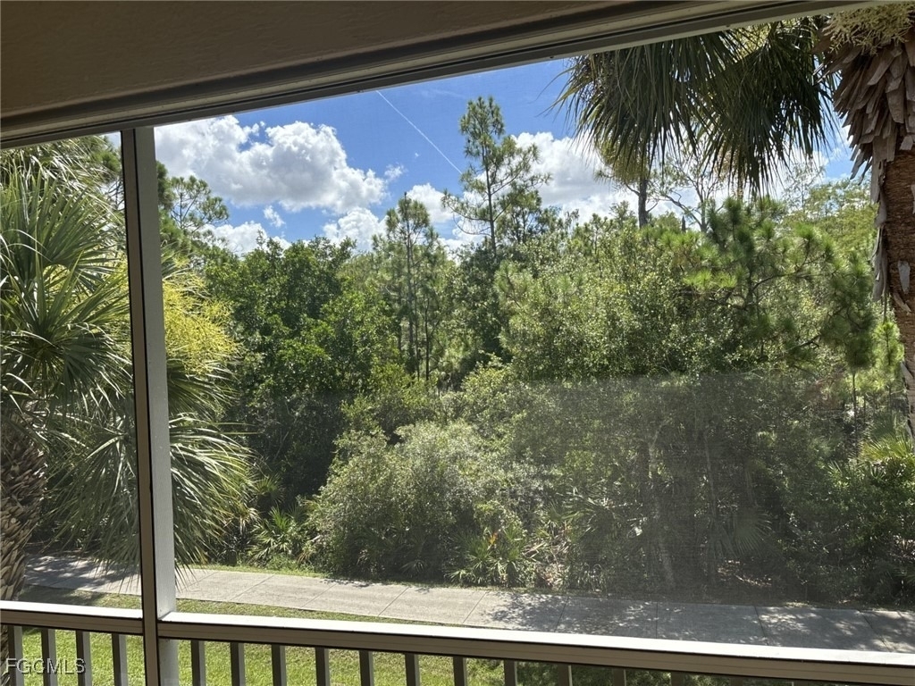 9639 Hemingway Lane - Photo 4