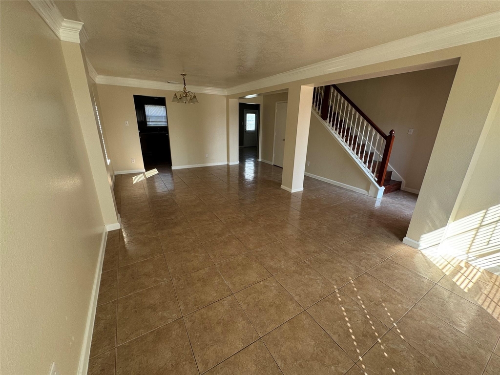 9347 Eaglewood Spring Drive - Photo 5