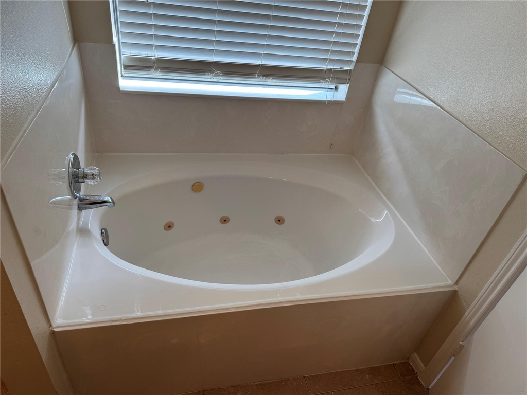9347 Eaglewood Spring Drive - Photo 17