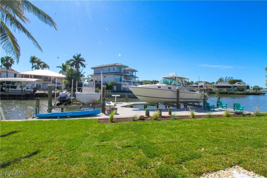 4879 Esplanade Street - Photo 8