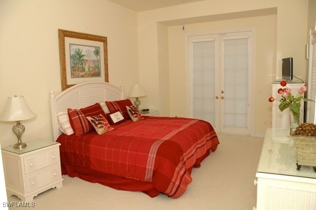 590 E Lake Drive - Photo 4