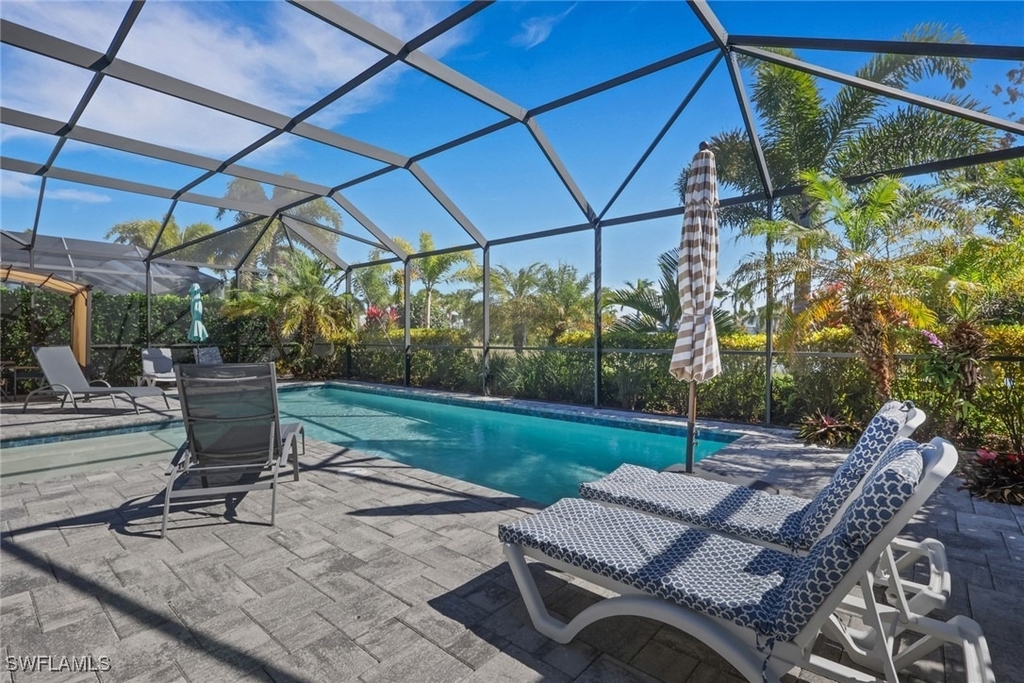 6394 Warwick Avenue - Photo 10