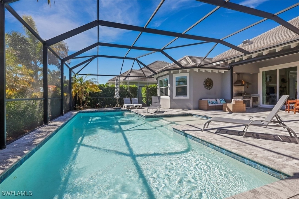 6394 Warwick Avenue - Photo 12