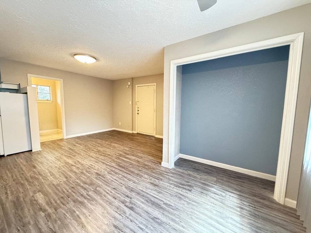2501 Yoakum Boulevard - Photo 6