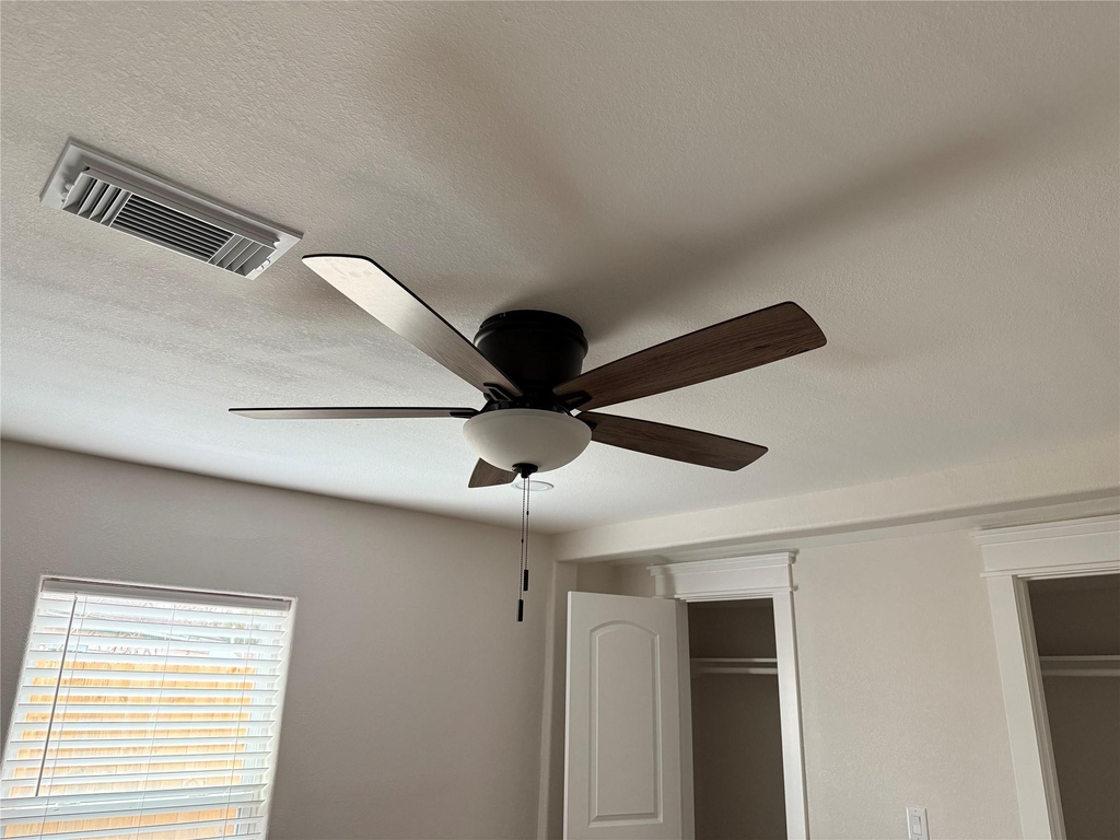 5924 Honeysuckle Drive - Photo 17