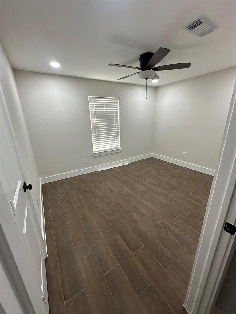 5924 Honeysuckle Drive - Photo 24